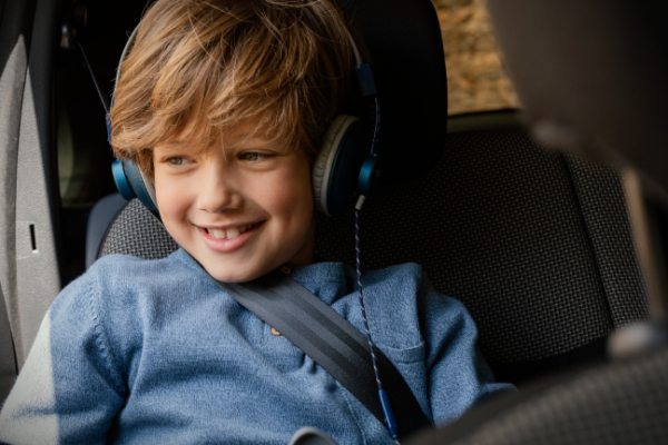 Viagens tranquilas: guia de segurança para dirigir com crianças dentro do carro!